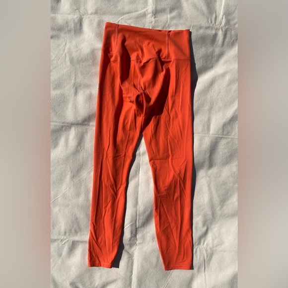 Vuori AllTheForm™ Legging Bright Poppy Small EUC - Picture 4 of 7